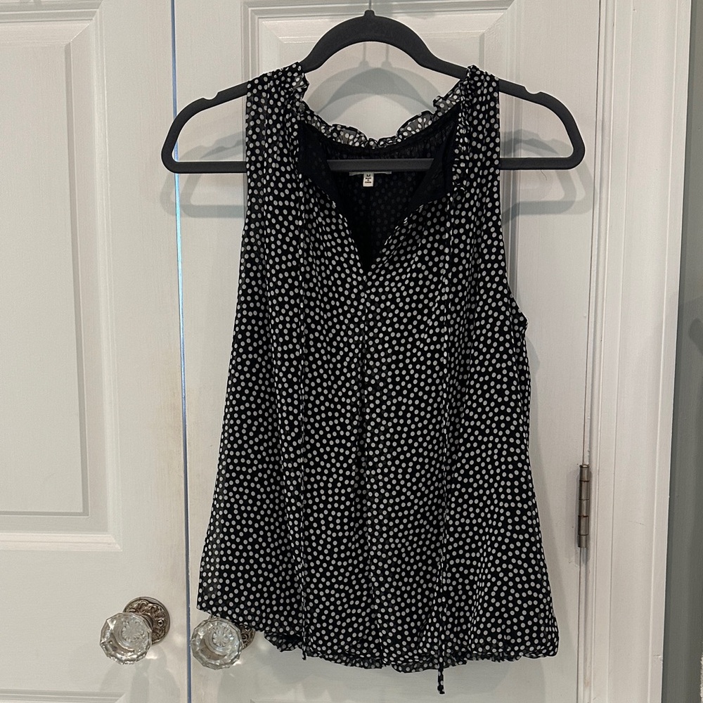 Max Studio Black and White Dotted Sleeveless Blouse